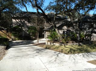 8715 Gothic Dr, Universal City, TX 78148