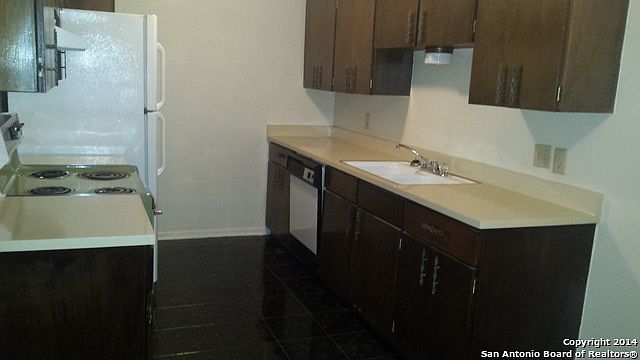 2nd image of 2011 Lockhill Selma Rd APT 4