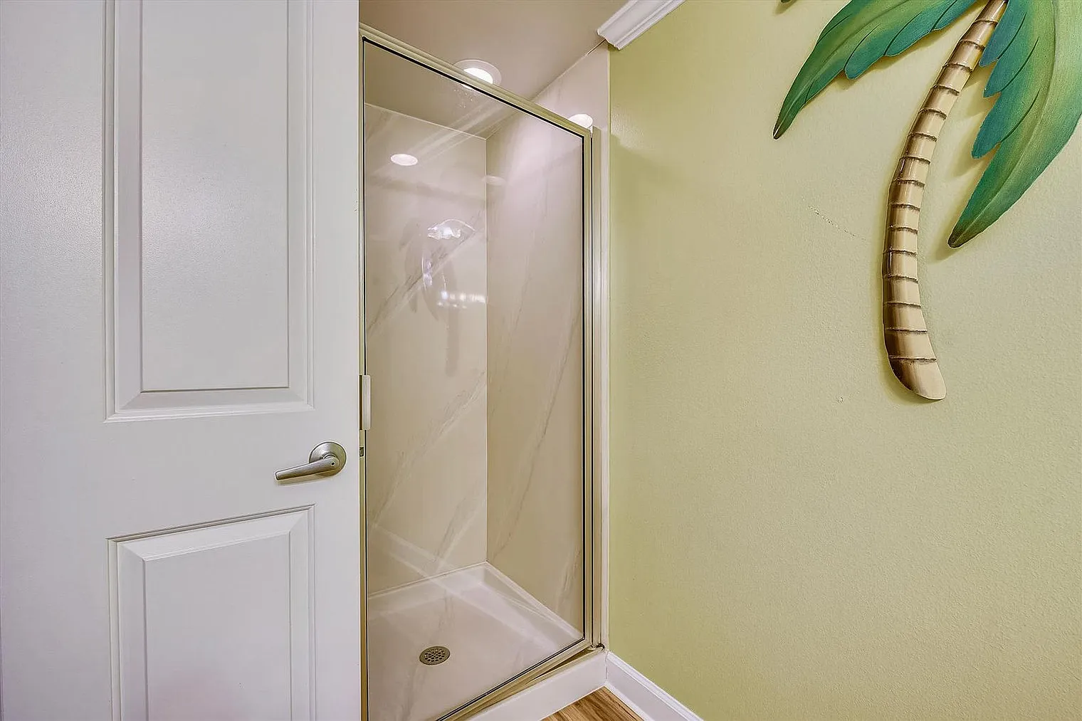 2 bed, 3.0 bath, 1248 sqft, $3,353 — Photo 4