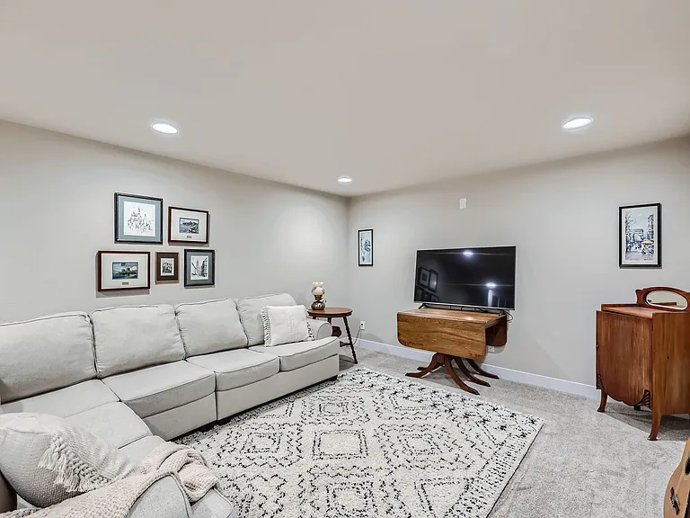 1705 Sandy Shore Ln — Photo 9
