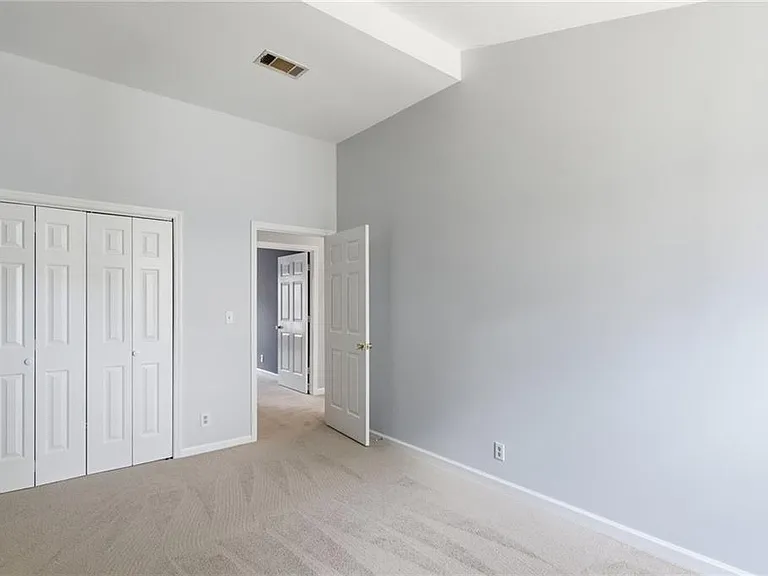 856 Saint Charles Ave NE #8 — Photo 28