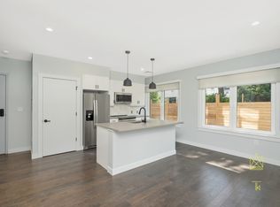 54 Auburn St #102, Brookline, MA 02446