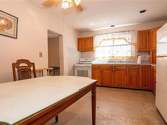 5th image of 187 Avenue