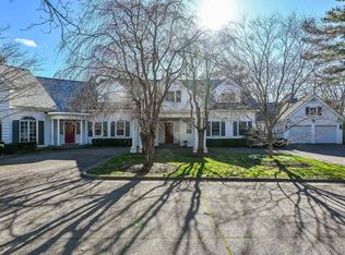 1462 Thornvale Ave, Halifax, NS B3H 4C2