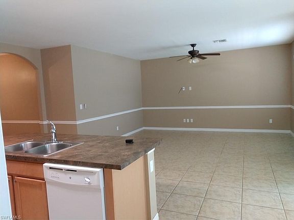3rd image of 2919 NW 4th Pl