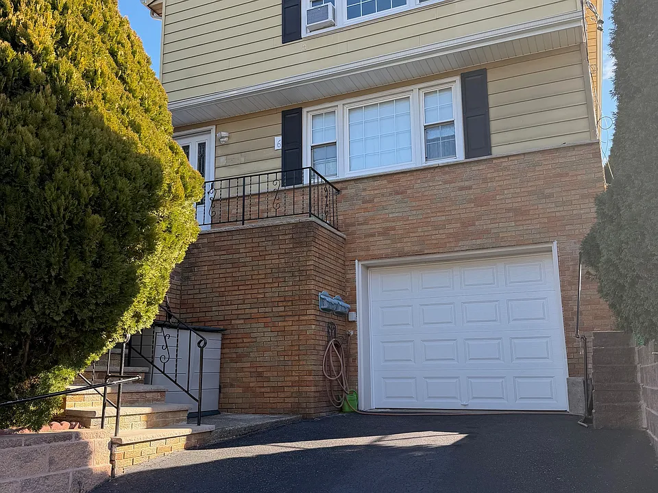 6 Maitland Pl #2