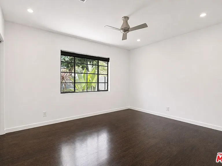 502 Strand St — Photo 12