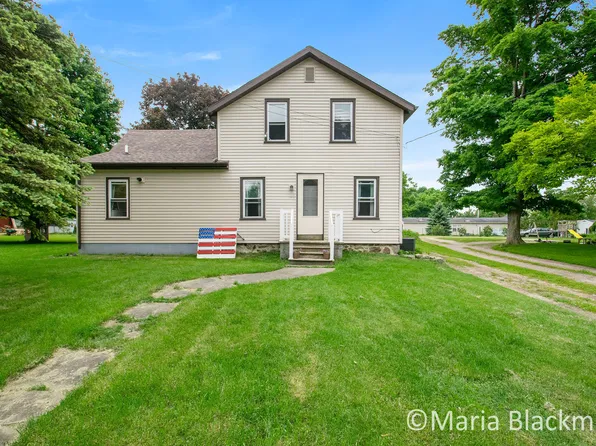 166 E Broadway St, Woodland, MI 48897