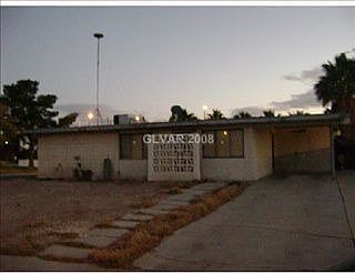 1st image of 1741 Izabella Ave