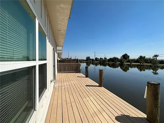 201 Marina Rd — Photo 16