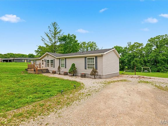 4th image of 2083 Fowler Ln