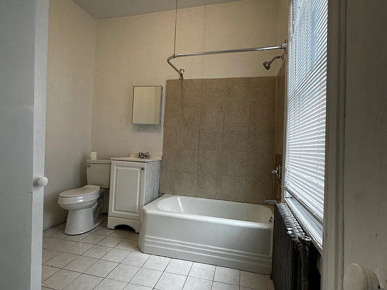 103 Zabriskie St #2 — Photo 7
