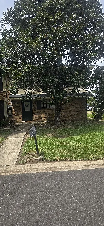 3 bed, 2.5 bath, 1600 sqft, $1,475 — Photo 1