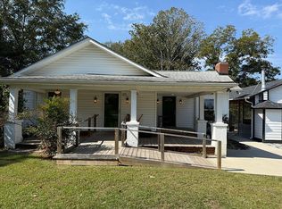 122 Old Mount Moriah Rd, Greenwood, SC 29646