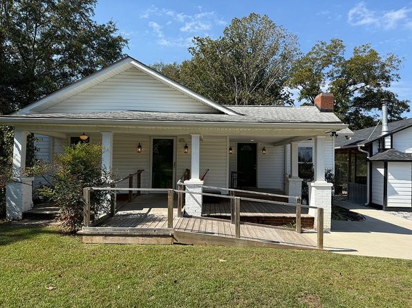 122 Old Mount Moriah Rd