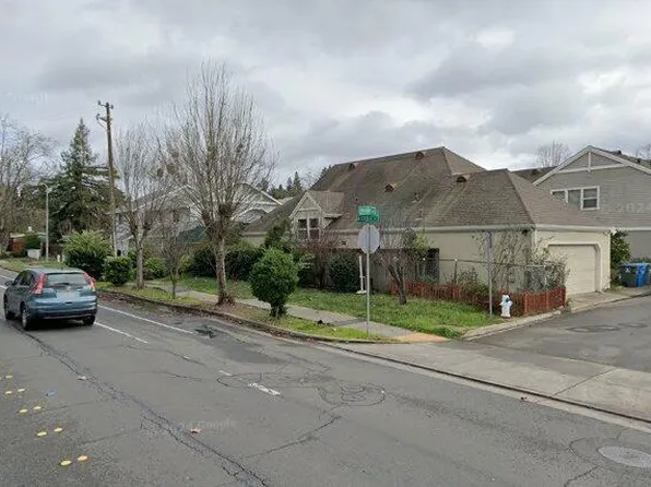 2194 Naomi Place NW, Santa Rosa, CA 95403