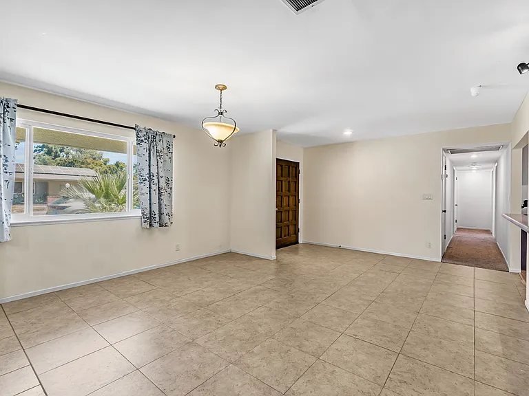 5170 E Huntington Ave — Photo 12