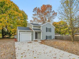 2444 Elizabeth St, Niles, MI 49120