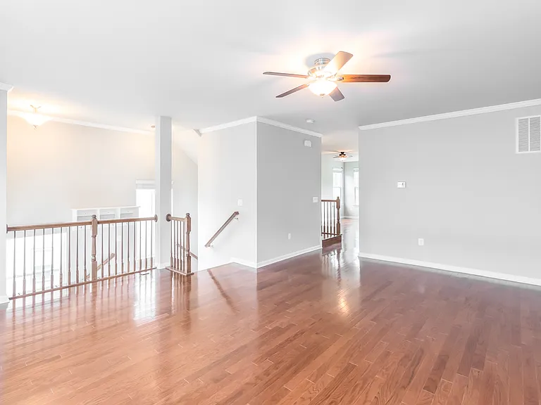 33 Shepherds Hook Way — Photo 9