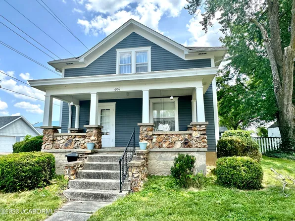606 S Williams St, California, MO 65018