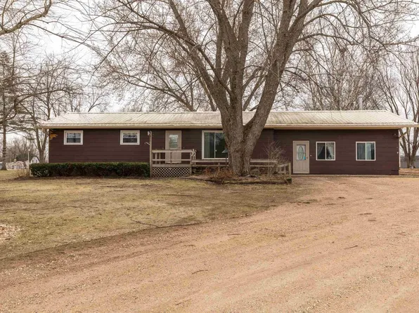 W8419 Highway 82, Oxford, WI 53952