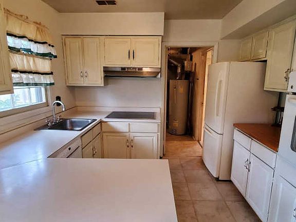 5th image of 4433 Majestic Ln