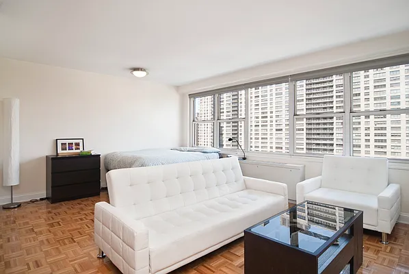 Rented by Douglas Elliman | media 15