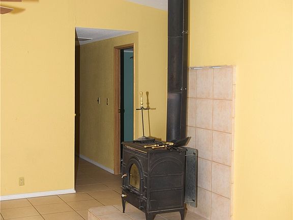 3rd image of 75 W Obsidian Ave