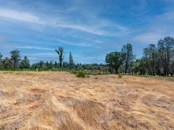 16266 Newtonian Way, Grass Valley, CA 95945