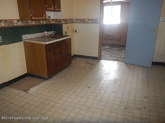 3rd image of 209-211 Saint Francis Cabrini Ave