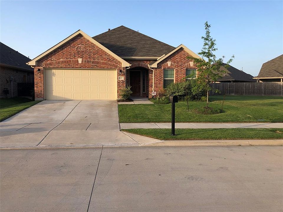 1st image of 609 Fossil Creek Dr