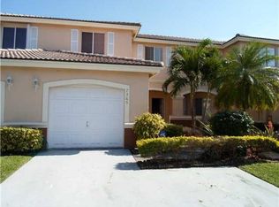 7365 SW 162nd Ct, Miami, FL 33193