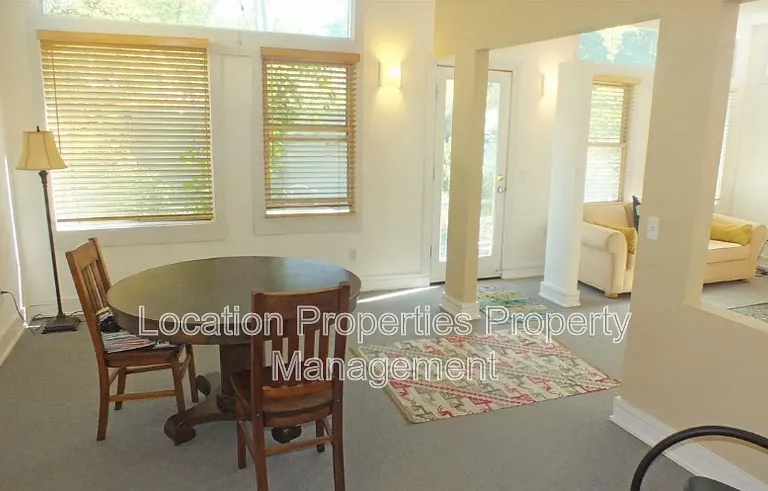 1704 Mississippi St — Photo 13
