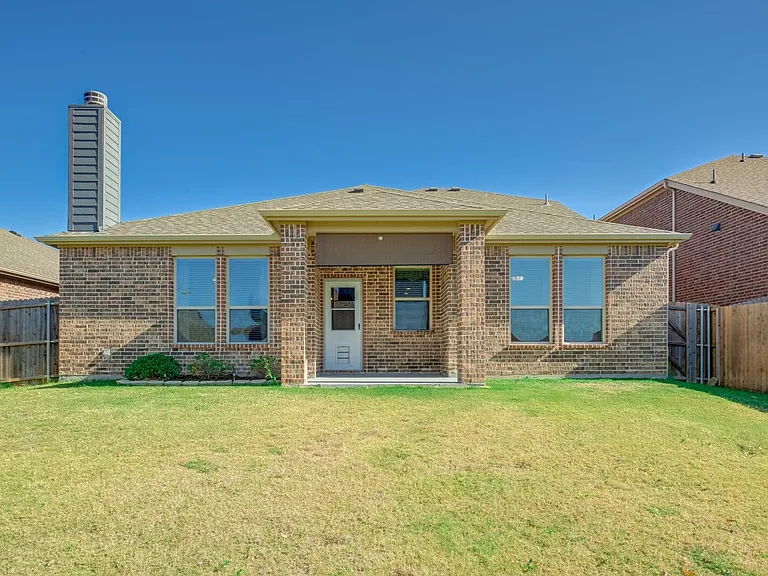 940 Lancashire Ln — Photo 27