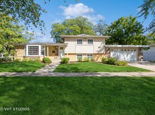 817 W Terrace Dr, Glenwood, IL 60425