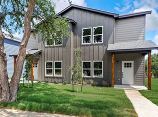 3325 Eastland St, Fort Worth, TX 76119