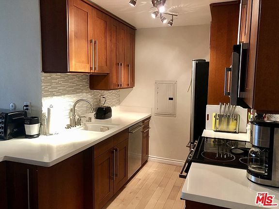 2nd image of 1351 N Crescent Heights Blvd APT 304