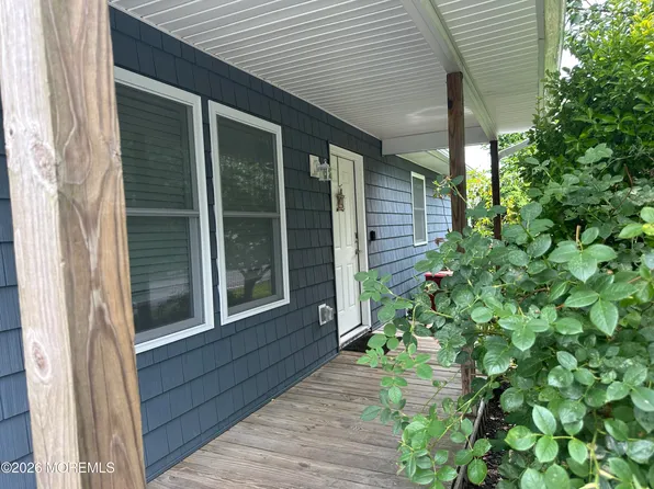 1345 Pacific Avenue, Beachwood, NJ 08722