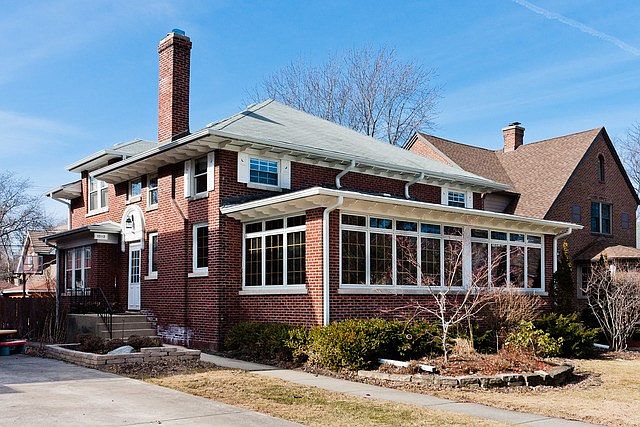 1st image of 10112 S Hoyne Ave