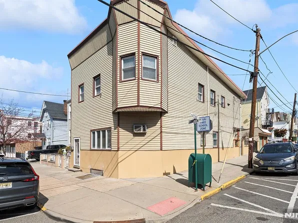 131 Johnston Ave, Kearny, NJ 07032