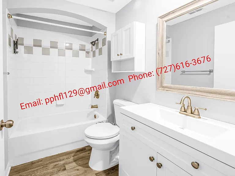 100 4th Ave S #129 — Photo 16