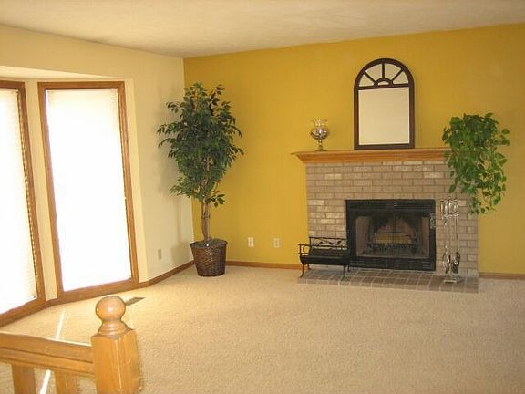 Living Room (pre-paint)