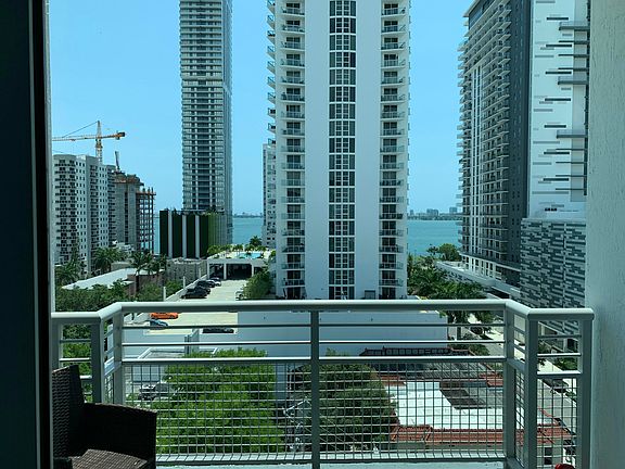 2nd image of 2200 NE 4th Ave APT 805