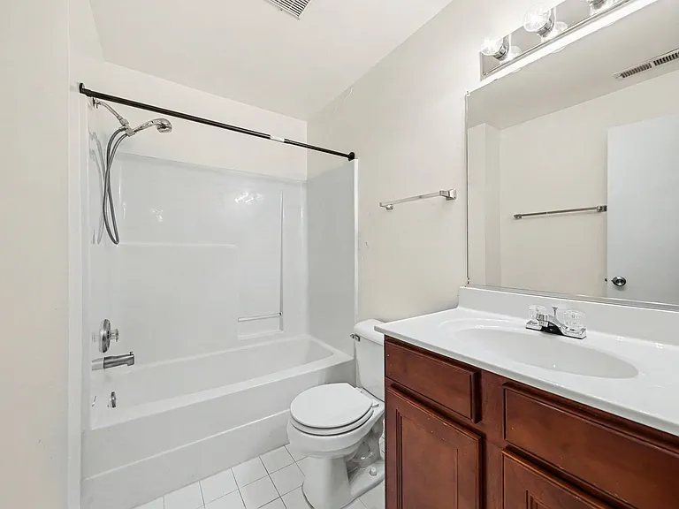 33 Fern Oak Cir #103 — Photo 23