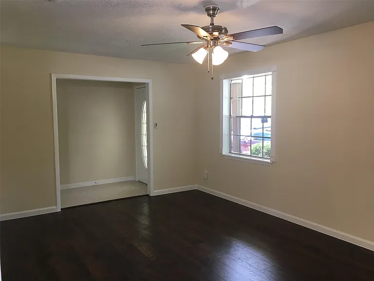5115 Tashkent Dr — Photo 7