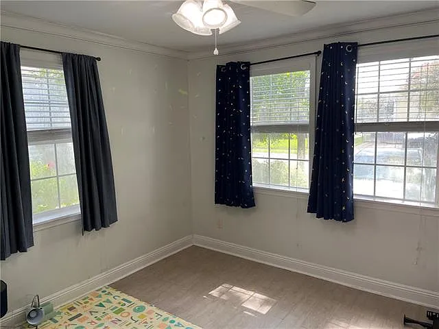 460 Carrollton Ave — Photo 10