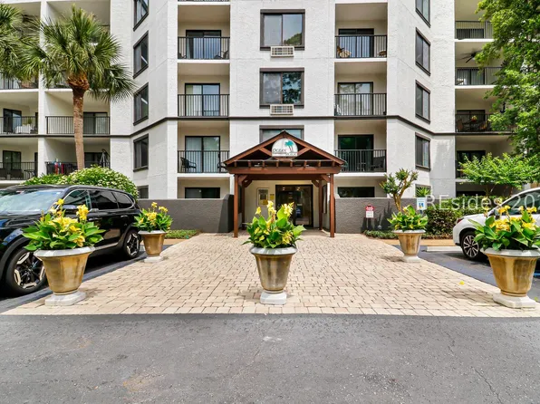 10 Lemoyne Ave APT 101, Hilton Head Island, SC 29928