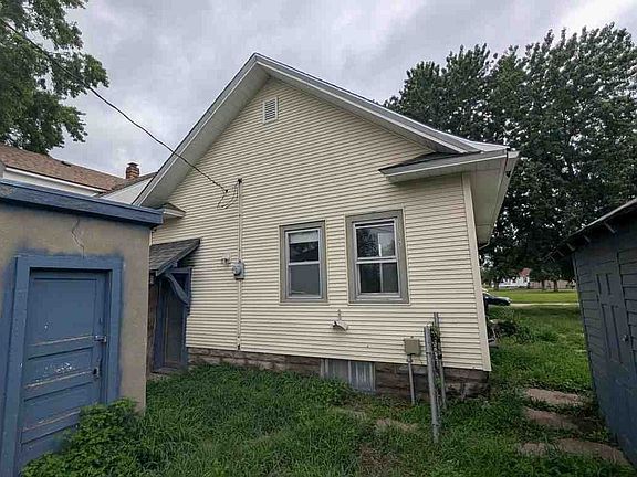 2nd image of 1149 S 1st St