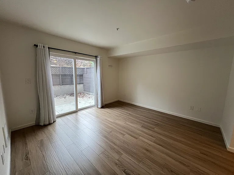 8100 Oceanview Ter #115 — Photo 8