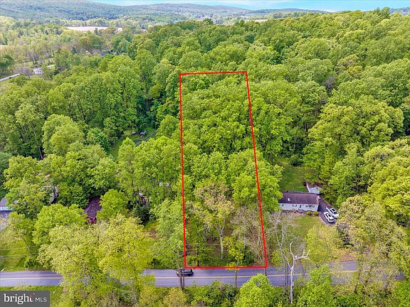 3rd image of 1268 Schoolhouse Rd
